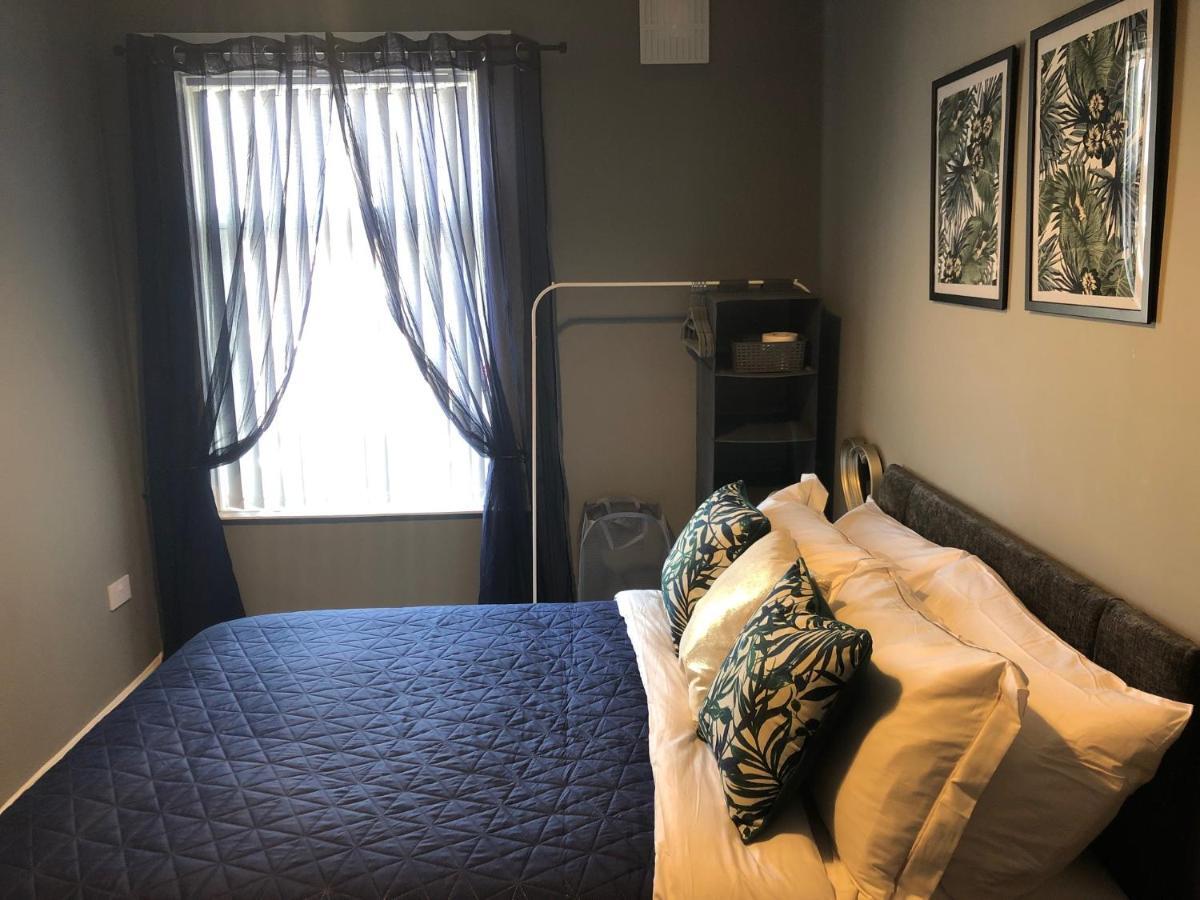 3. Stylish Private Double Room Near Manchester City Centre Ngoại thất bức ảnh