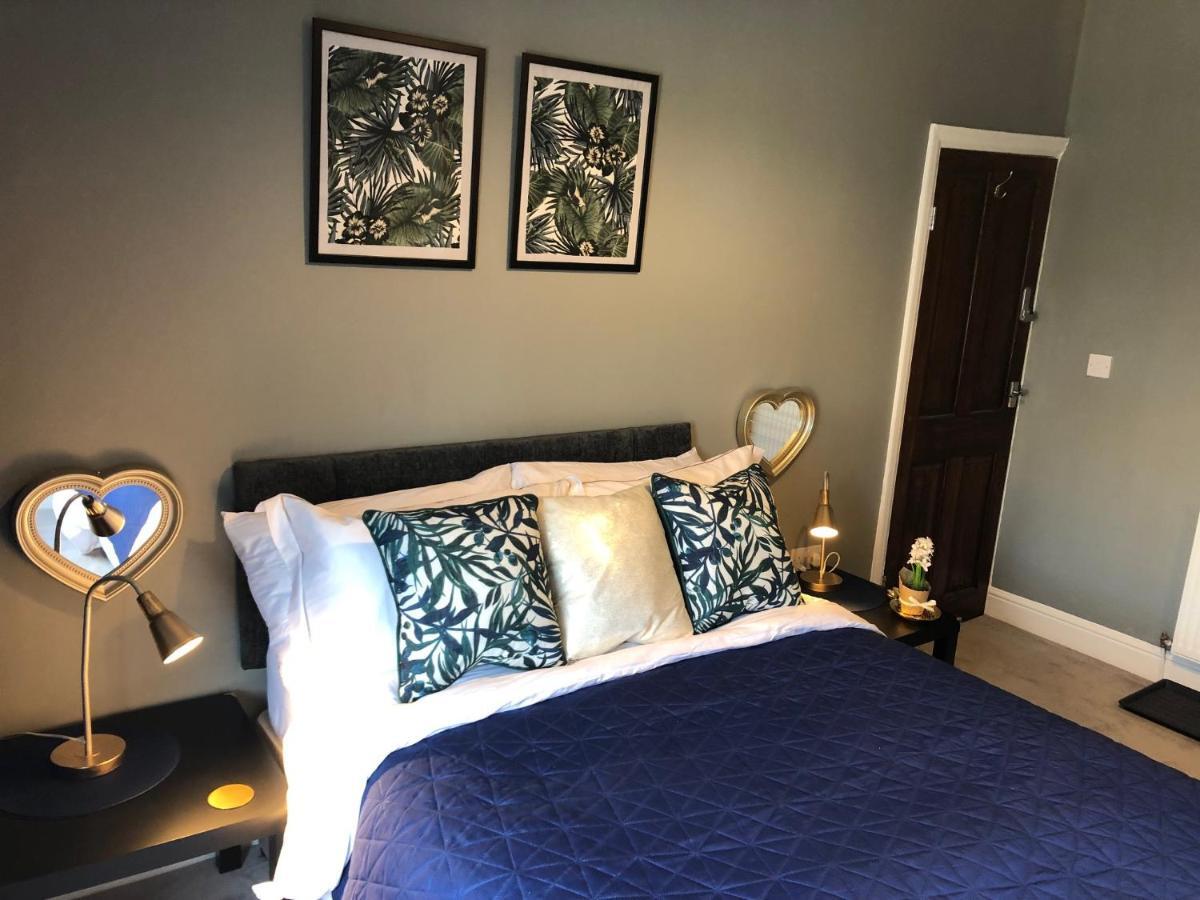 3. Stylish Private Double Room Near Manchester City Centre Ngoại thất bức ảnh