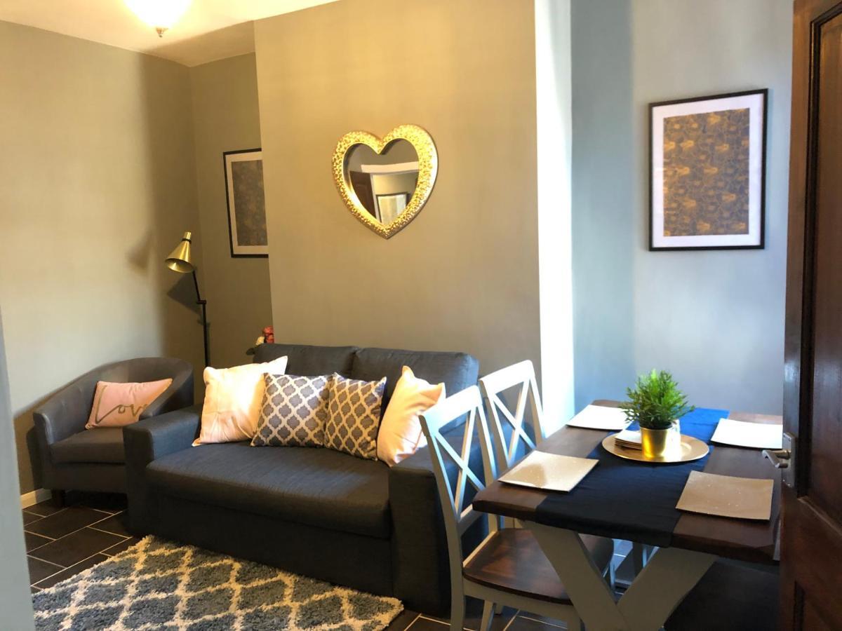 3. Stylish Private Double Room Near Manchester City Centre Ngoại thất bức ảnh