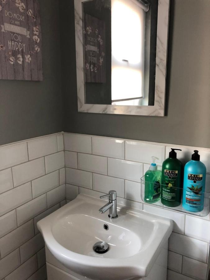 3. Stylish Private Double Room Near Manchester City Centre Ngoại thất bức ảnh