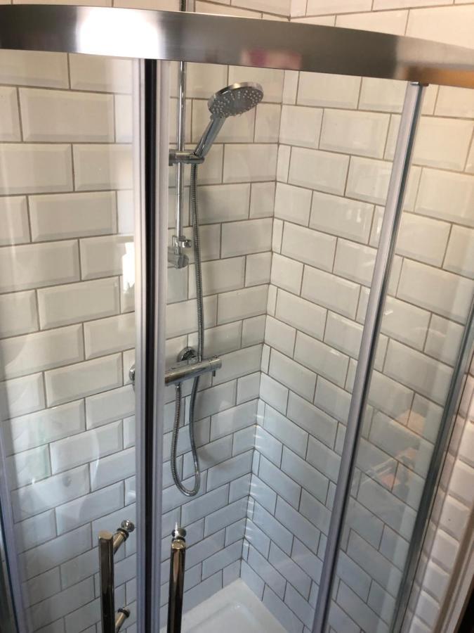 3. Stylish Private Double Room Near Manchester City Centre Ngoại thất bức ảnh